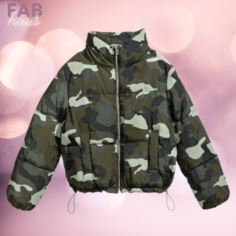 H&M | Camo Puffer Jacket - Picture 2 of 13